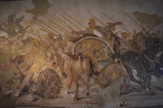 Tour of the Archaeological Museum of Naples - Guides Anna, Fiorenza, and Maria