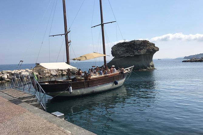 Tour of the island of Ischia in schooner - Key points to know before you book
