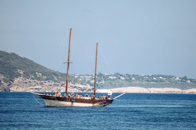 Tour of the island of Ischia in schooner - Time on deck is part of the itinerary