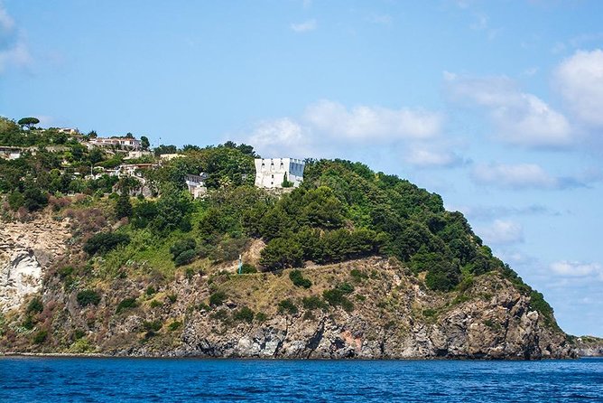 Tour of the island of Ischia in schooner - The five swim stops around Ischia