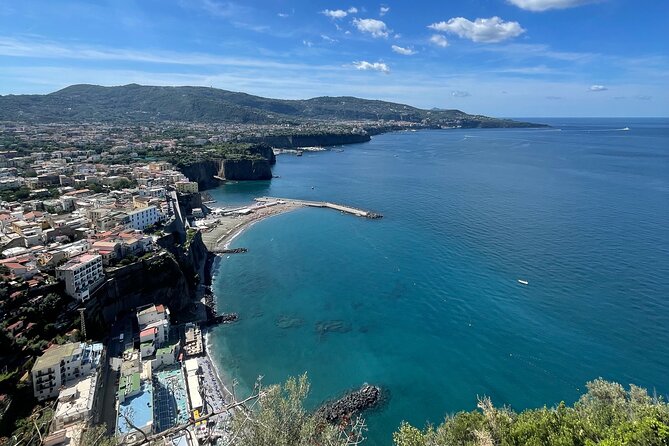 Transfer from Naples airport to Sorrento - The private ride from Naples to Sorrento