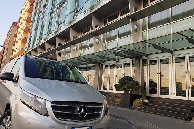 Transfer from Naples area to Sorrento area from 4 to 6 passengers - Service Quality and the Drivers