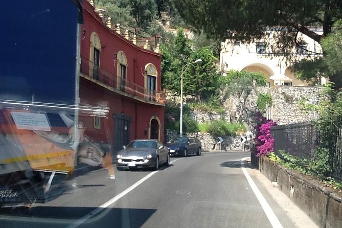 Transfer from Naples to Maiori or Maiori to Naples - Meeting your driver at Naples Airport