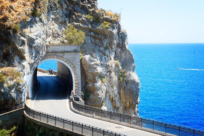 Transfer from Naples to Positano with 2 hours Private Tour in Pompeii - Meeting your guide at Porta Marina Superiore