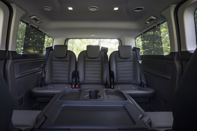 Transfer from Naples to Sorrento or viceversa - The vehicle, Wi-Fi, and room to settle in