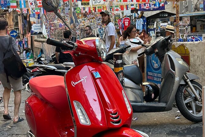Vespa Naples rental - Riding in Naples: the part you must take seriously