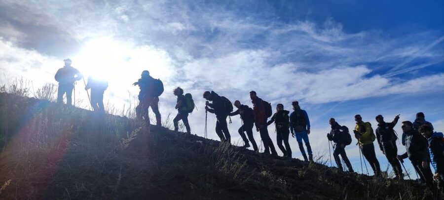 Vesuvio: 3h trekking tour with volcanological guide - Who should book this Vesuvius experience