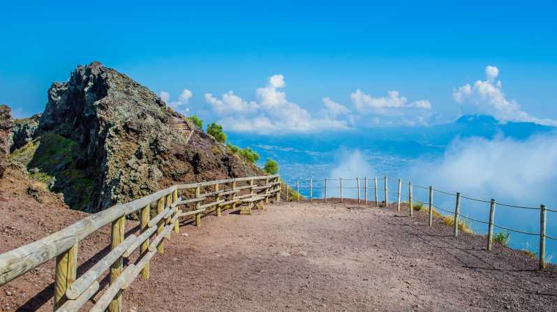 Vesuvius and Herculaneum - A five-hour schedule that keeps moving