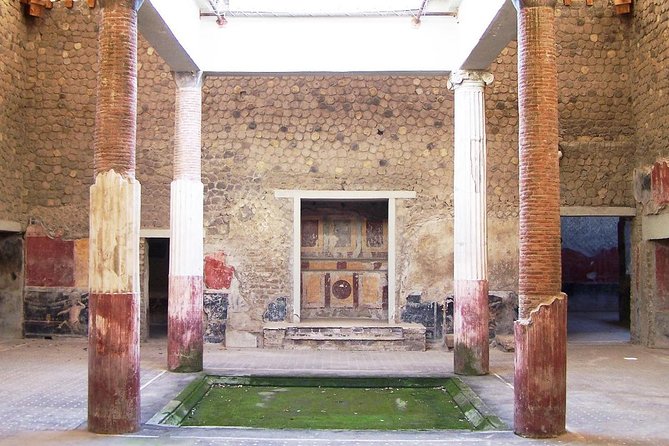 Ville di Stabiae (Transfer from Castellammare di stabia+guide) - Villa Arianna: Painted Rooms Above the Bay