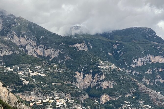 Visit amalfi coast from Naples - Guides, communication, and the meeting points