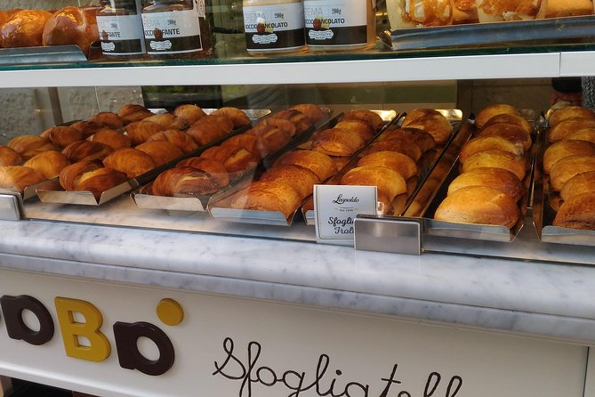 Walking Food Tour of Naples with Tastings - Via dei Tribunali, Naples at street level
