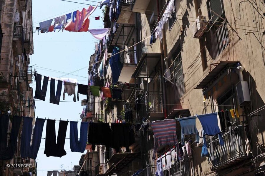 Walking-tour of Naples hystorical Centre - San Gregorio Armeno and the craft of Christmas