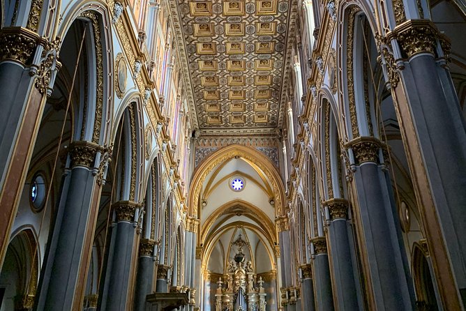 Walking Tour of Naples Old Town with Expert Guide - Piazzetta Nilo and the espresso pause